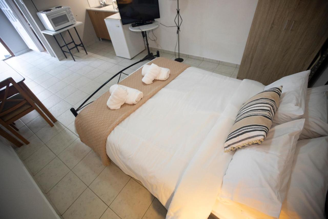 Syros Moments Apartment Ermoupoli Ngoại thất bức ảnh